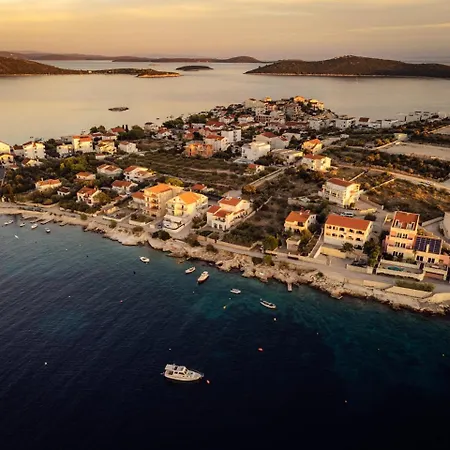 Ella Δωμάτια σε οικογενειακή κατοικία